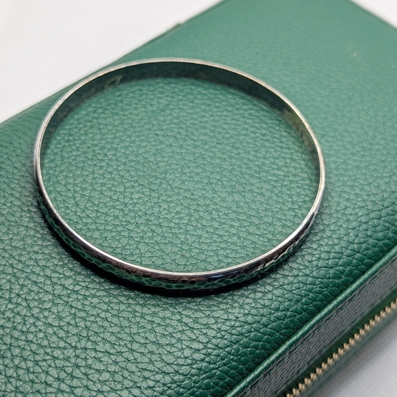 925 Hammered Silver Bracelet - Picture 3 of 4